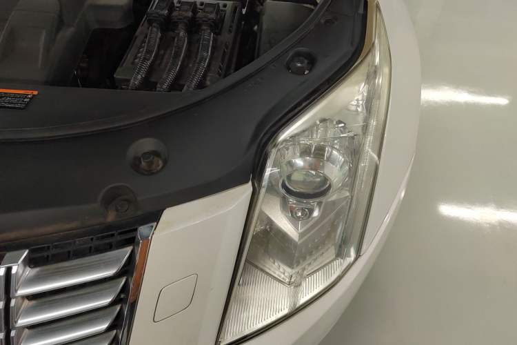 Used Cadillac SRX 2014 3.0L Leading Model Engine Bay Left