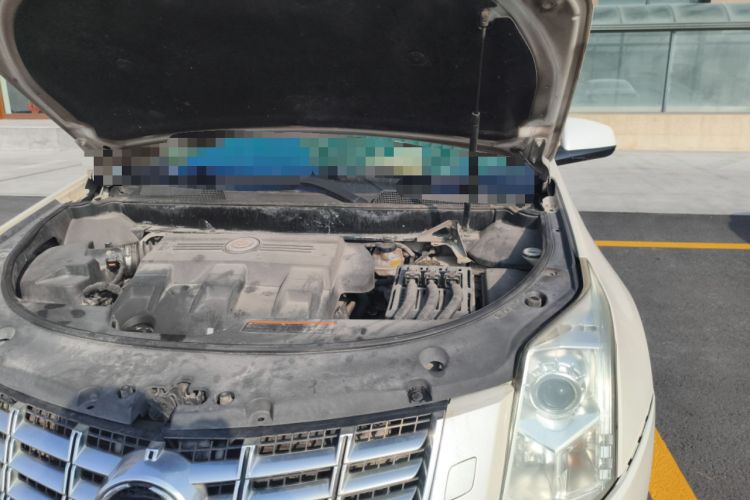 Used Cadillac SRX 2014 3.0L Comfort Model Engine Bay Left