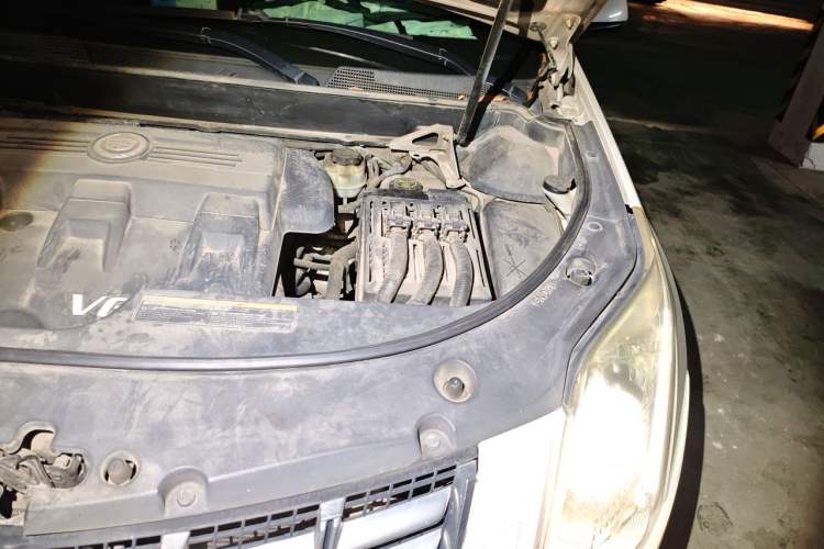 Used Cadillac SRX 2014 3.0L Leading Model Engine Bay Left