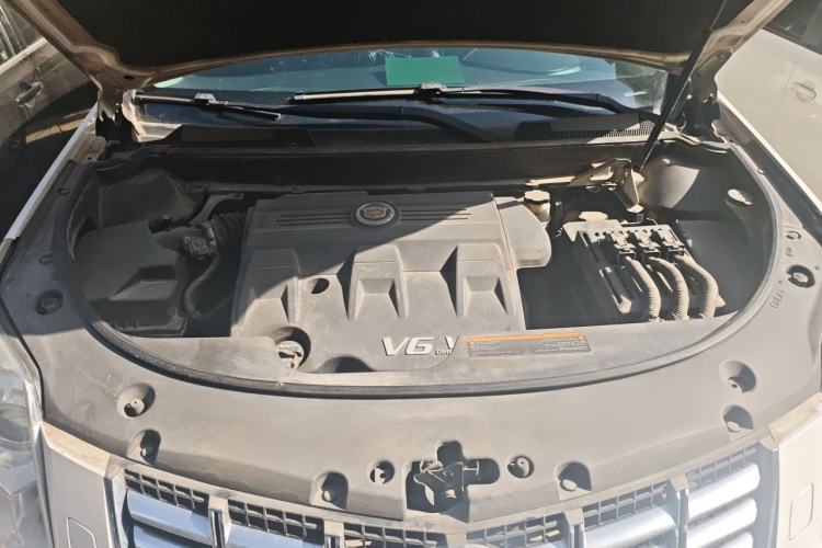 Used Cadillac SRX 2014 3.0L Luxury Model Engine Bay