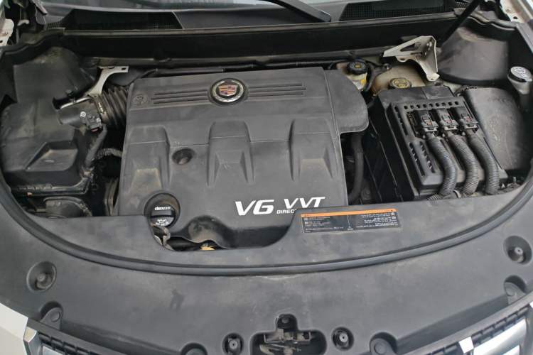 Used Cadillac SRX 2014 3.0L Elite Model Engine Bay