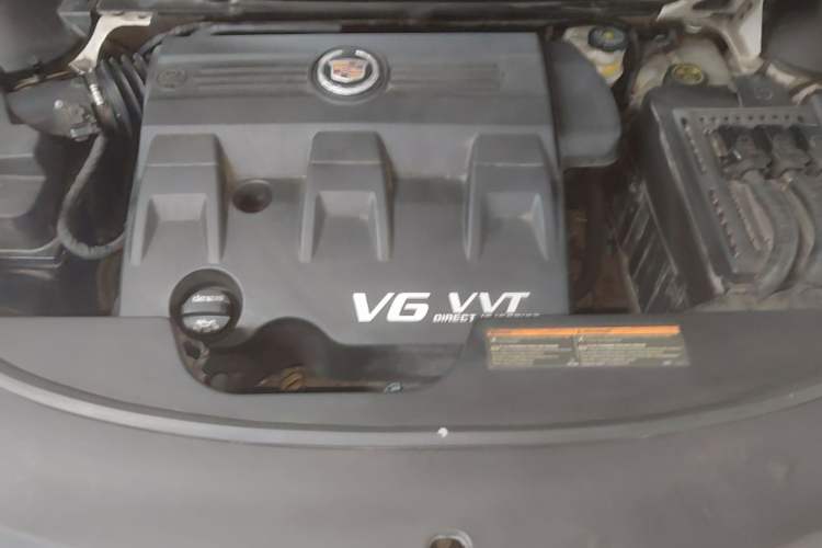 Used Cadillac SRX 2014 3.0L Comfort Model Engine Bay