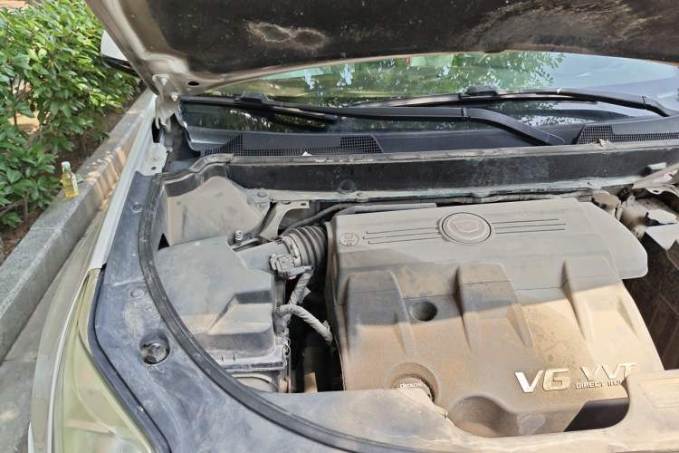 Used Cadillac SRX 2014 3.0L Elite Model Engine Bay Right