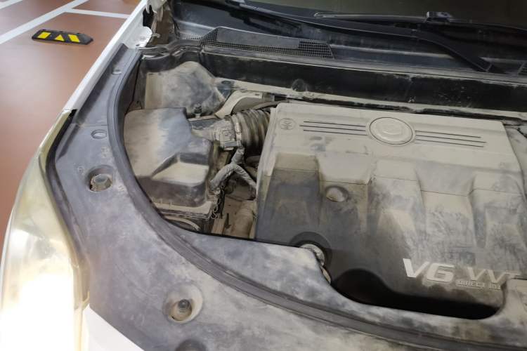 Used Cadillac SRX 2014 3.0L Comfort Model Engine Bay Right