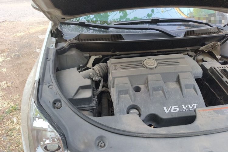 Used Cadillac SRX 2014 3.0L Luxury Model Engine Bay Right