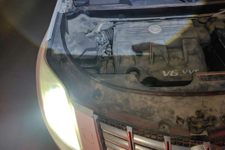 Used Cadillac SRX 2014 3.0L Luxury Model Engine Bay Right