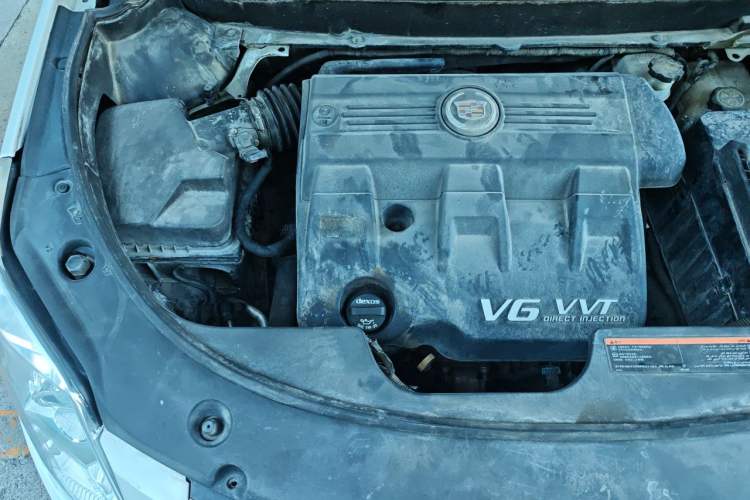 Used Cadillac SRX 2014 3.0L Luxury Model Engine Bay Right
