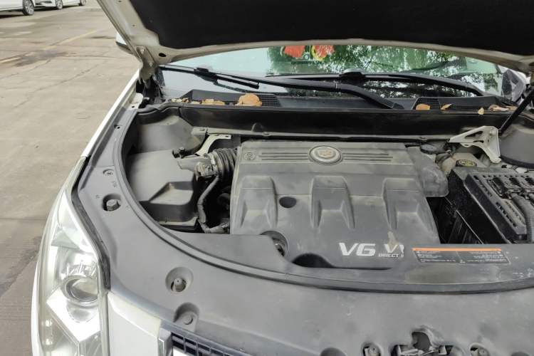 Used Cadillac SRX 2014 3.0L Elite Model Engine Bay Right