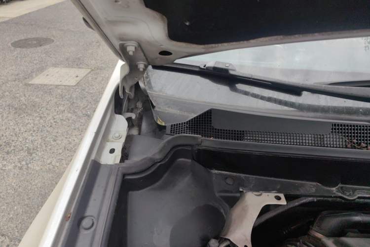 Used Cadillac SRX 2014 3.0L Elite Model Engine Bay Right