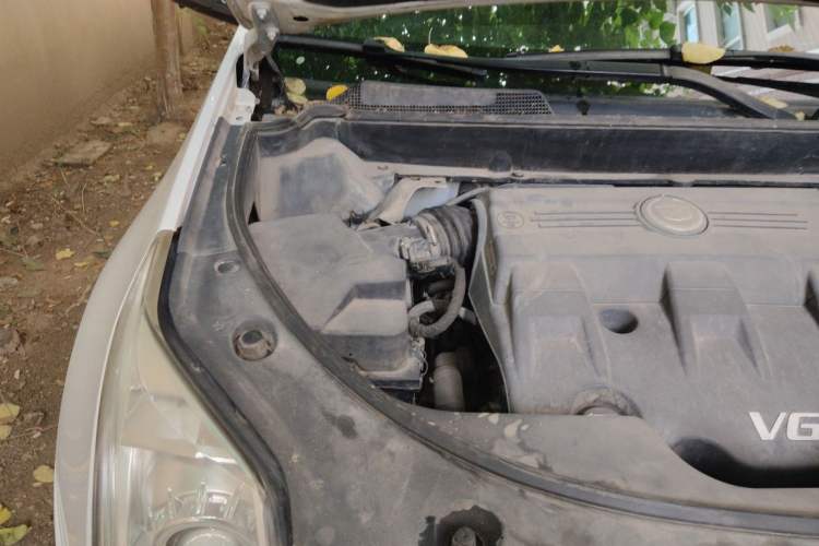 Used Cadillac SRX 2014 3.0L Comfort Model Engine Bay Right