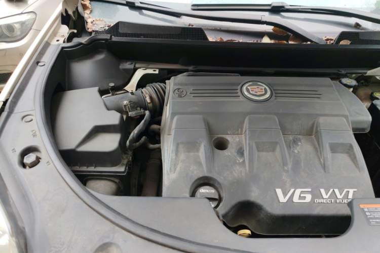 Used Cadillac SRX 2014 3.0L Elite Model Engine Bay Right