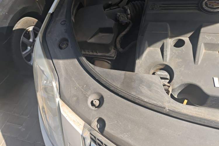 Used Cadillac SRX 2014 3.0L Luxury Model Engine Bay Right