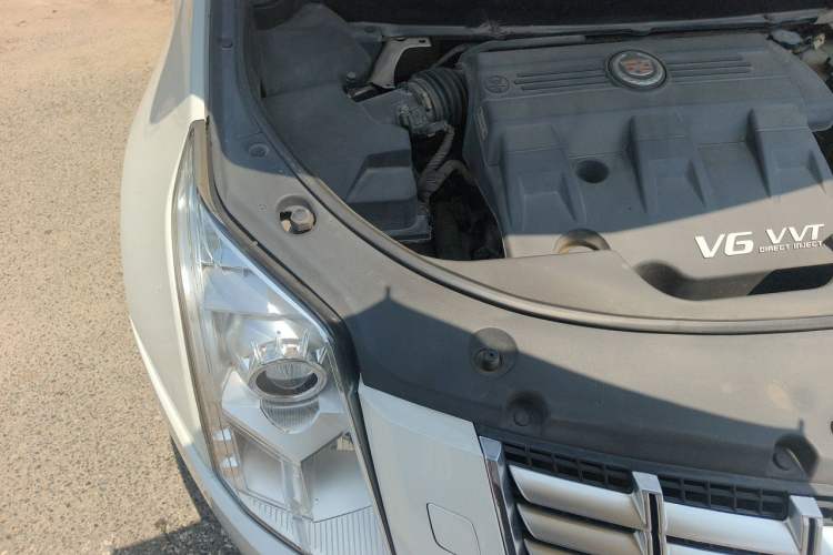 Used Cadillac SRX 2014 3.0L Elite Model Engine Bay Right