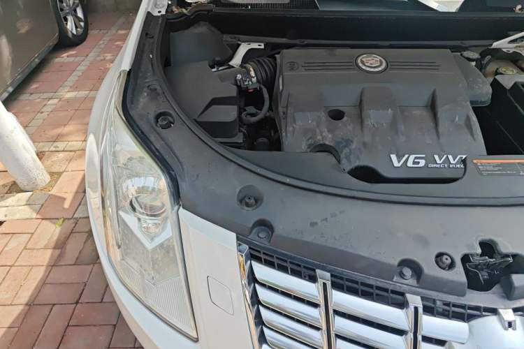 Used Cadillac SRX 2014 3.0L Leading Model Engine Bay Right