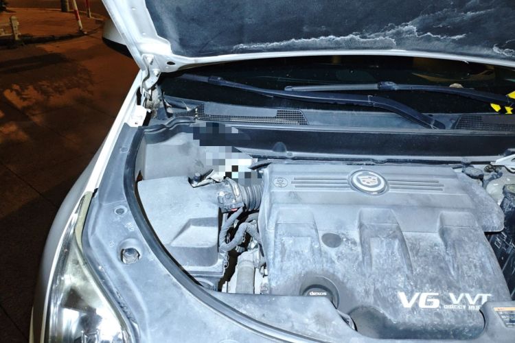 Used Cadillac SRX 2014 3.0L Elite Model Engine Bay Right