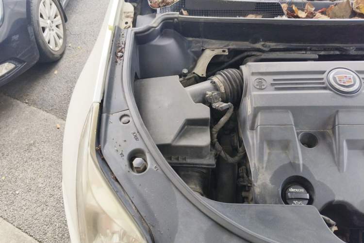 Used Cadillac SRX 2014 3.0L Comfort Model Engine Bay Right
