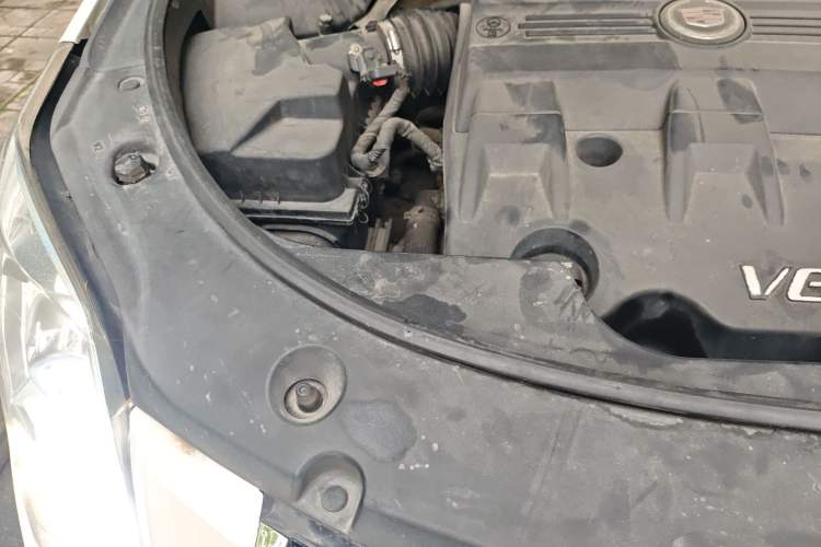 Used Cadillac SRX 2014 3.0L Luxury Model Engine Bay Right