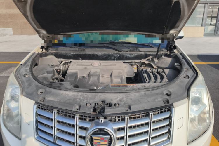 Used Cadillac SRX 2014 3.0L Comfort Model Engine Bay