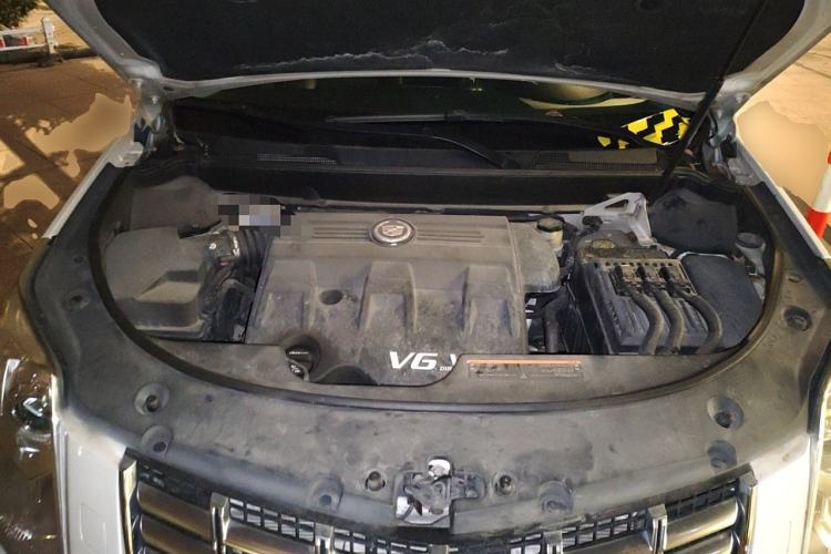 Used Cadillac SRX 2014 3.0L Elite Model Engine Bay