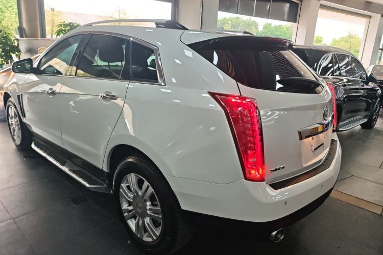 Used Cadillac SRX 2014 3.0L Elite Model Exterior 2