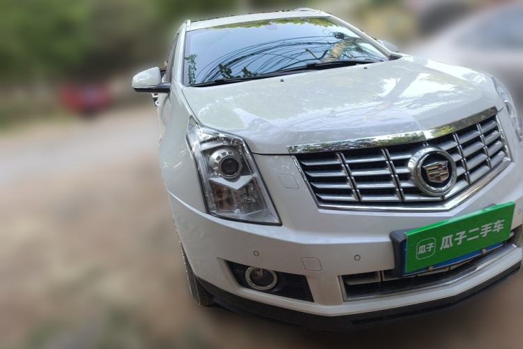 Used Cadillac SRX 2014 3.0L Luxury Model Front Right 45 Deg