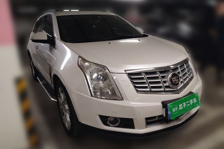 Used Cadillac SRX 2014 3.0L Leading Model Front Right 45 Deg
