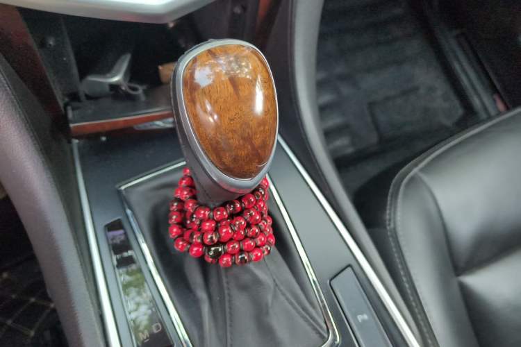 Used Cadillac SRX 2014 3.0L Luxury Model Gear Lever