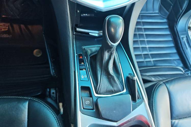 Used Cadillac SRX 2014 3.0L Comfort Model Gear Lever