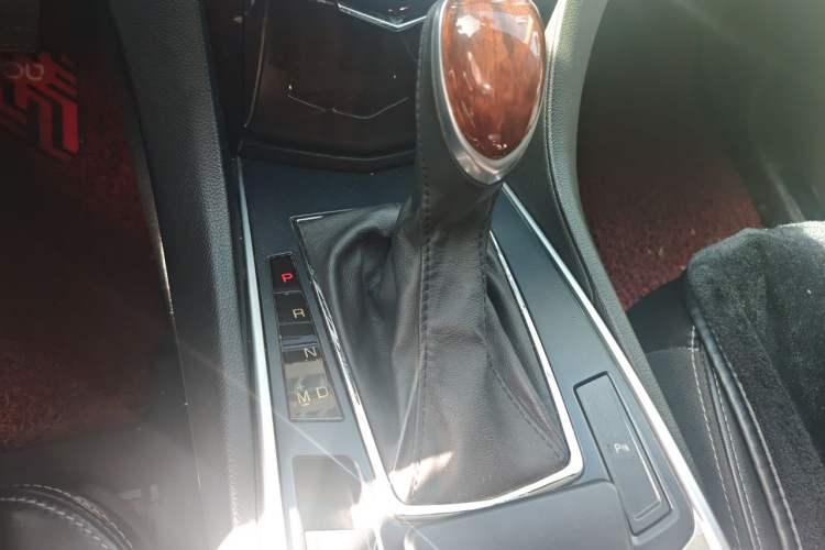 Used Cadillac SRX 2014 3.0L Luxury Model Gear Lever