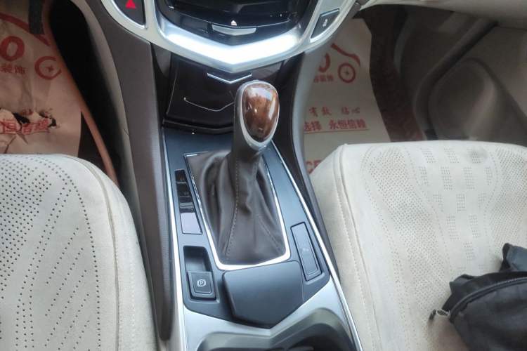 Used Cadillac SRX 2014 3.0L Leading Model Gear Lever