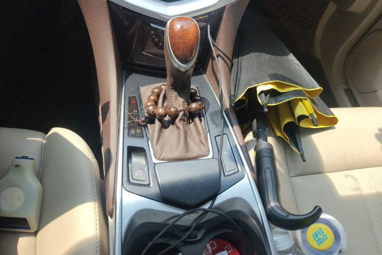 Used Cadillac SRX 2014 3.0L Elite Model Gear Lever