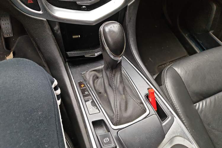 Used Cadillac SRX 2014 3.0L Comfort Model Gear Lever
