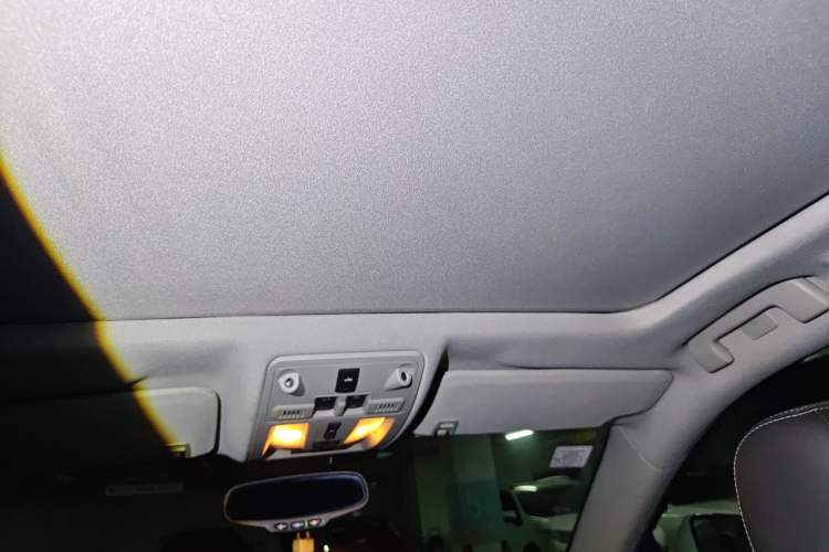 Used Cadillac SRX 2014 3.0L Elite Model Headliner