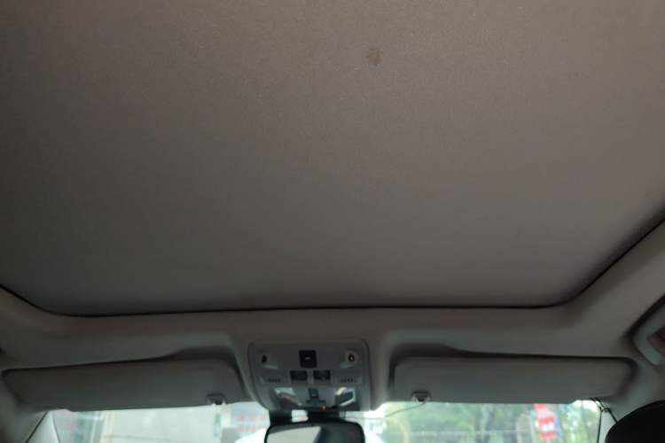 Used Cadillac SRX 2014 3.0L Comfort Model Headliner