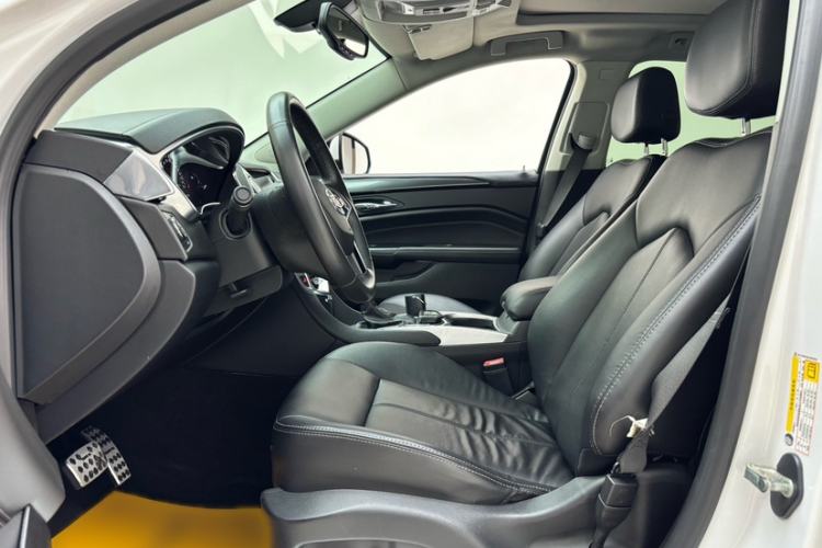 Used Cadillac SRX 2014 3.0L Comfort Model Interior 1