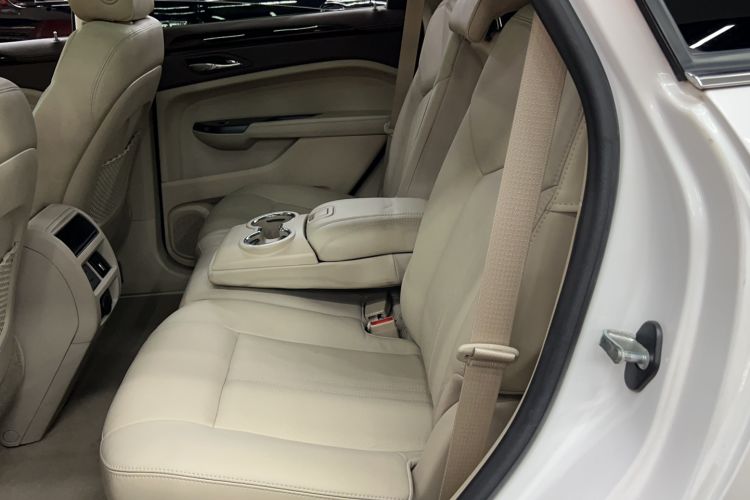 Used Cadillac SRX 2014 3.0L Elite Model Interior 1