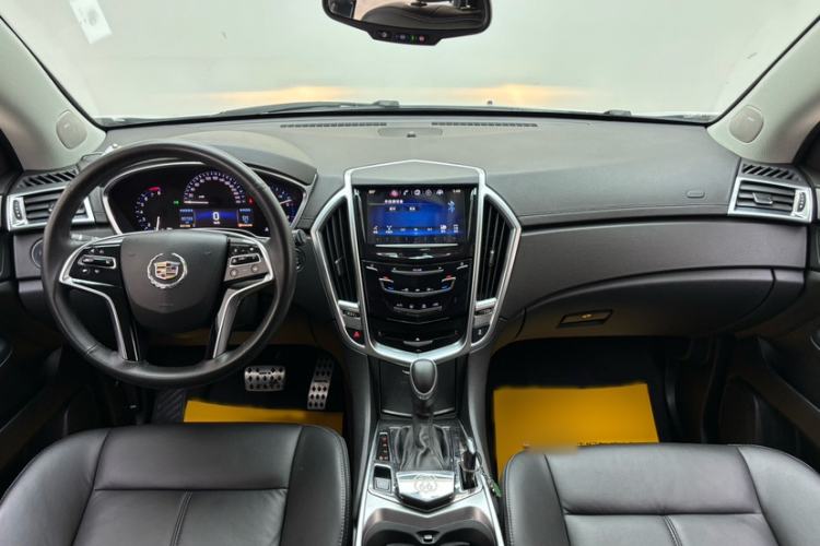Used Cadillac SRX 2014 3.0L Comfort Model Interior 3