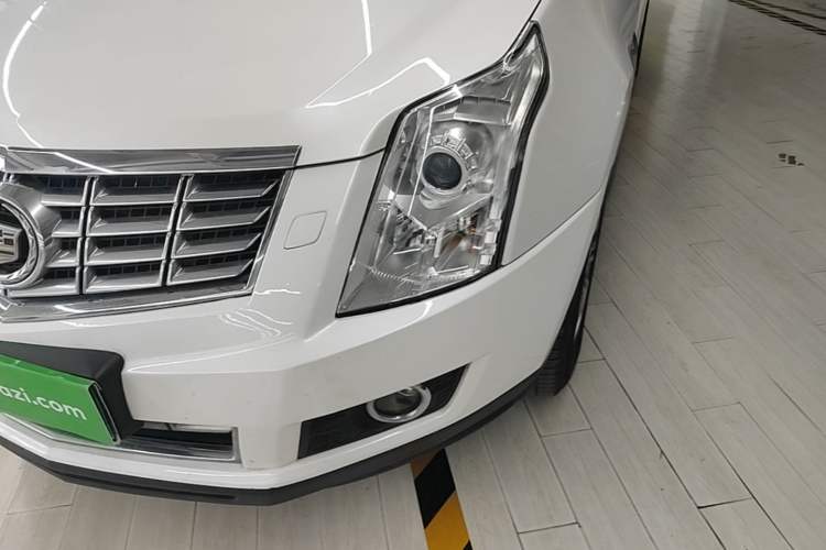 Used Cadillac SRX 2014 3.0L Comfort Model Left Front Headlight