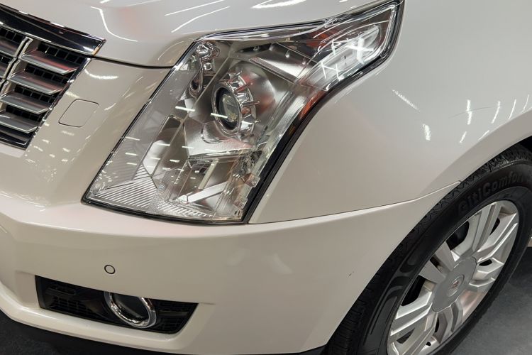 Used Cadillac SRX 2014 3.0L Elite Model Left Front Headlight