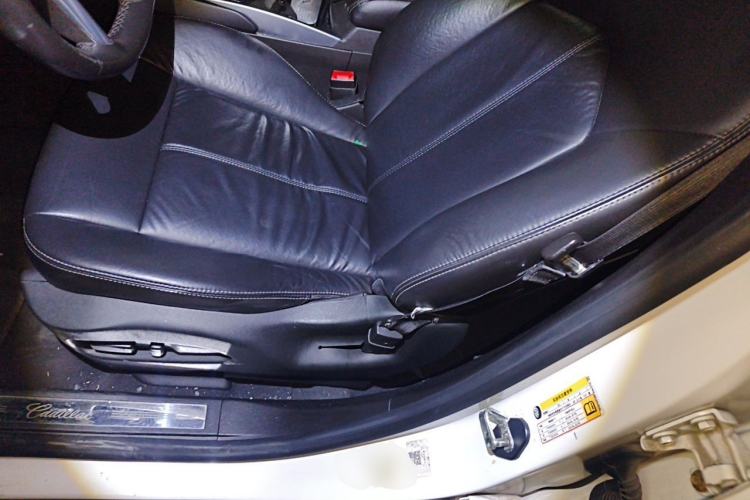 Used Cadillac SRX 2014 3.0L Comfort Model Left Front Seat