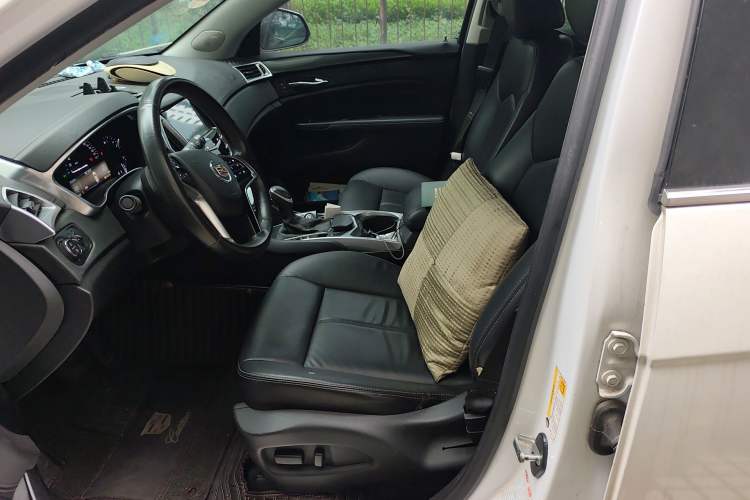 Used Cadillac SRX 2014 3.0L Comfort Model Left Front Seat