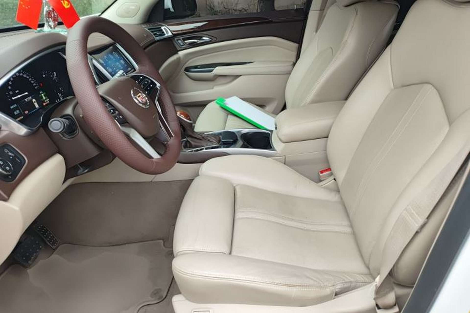 Used Cadillac SRX 2014 3.0L Leading Model Left Front Seat