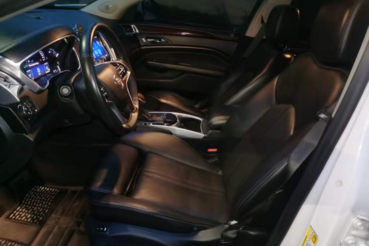 Used Cadillac SRX 2014 3.0L Elite Model Left Front Seat