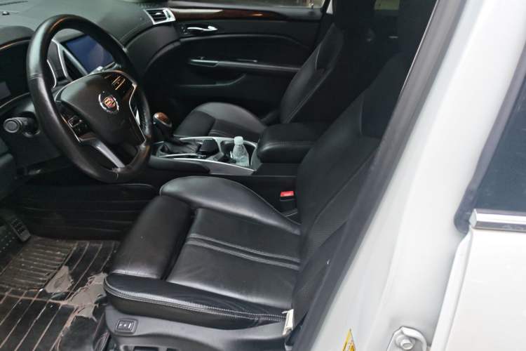 Used Cadillac SRX 2014 3.0L Elite Model Left Front Seat