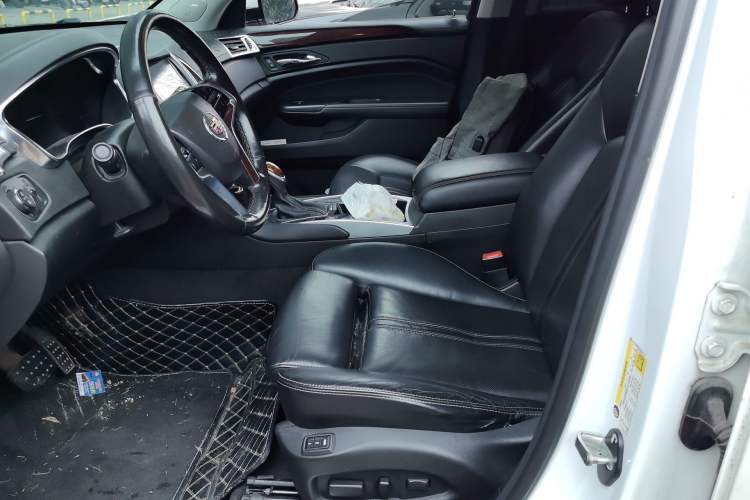 Used Cadillac SRX 2014 3.0L Luxury Model Left Front Seat