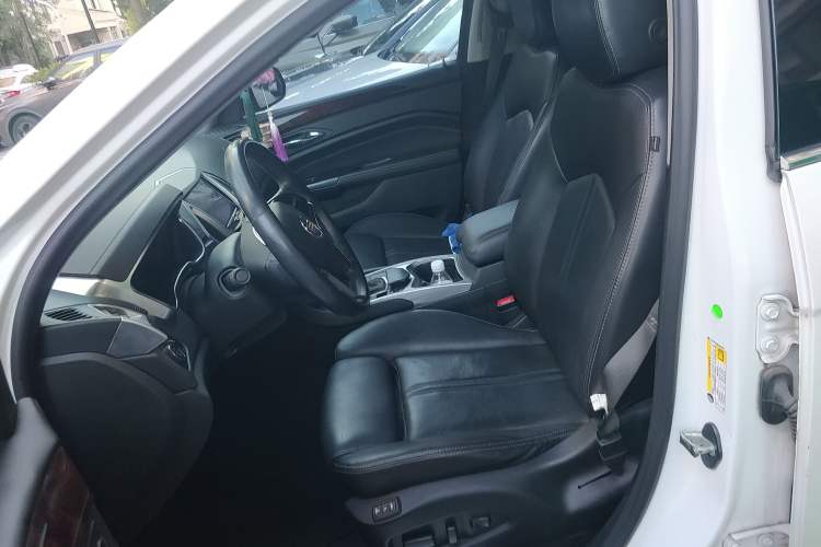 Used Cadillac SRX 2014 3.0L Luxury Model Left Front Seat