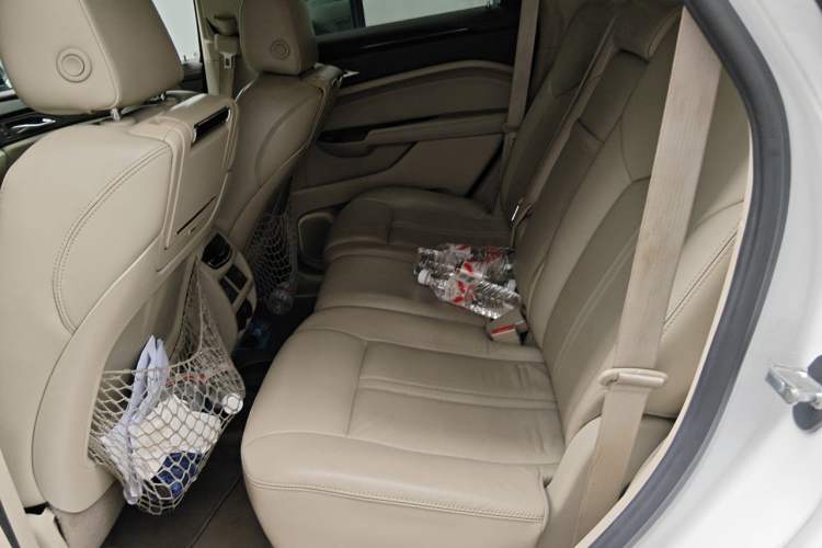 Used Cadillac SRX 2014 3.0L Flagship Model Left Rear Seat