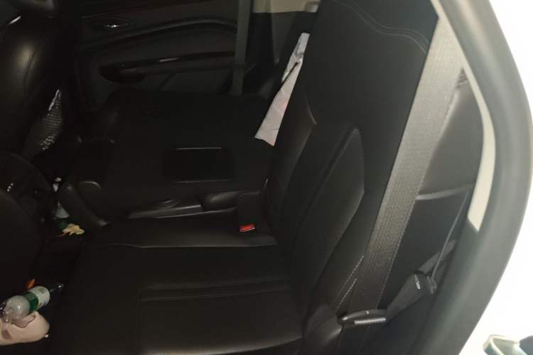 Used Cadillac SRX 2014 3.0L Luxury Model Left Rear Seat