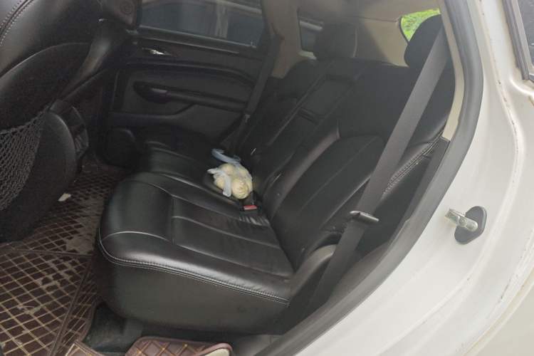 Used Cadillac SRX 2014 3.0L Comfort Model Left Rear Seat