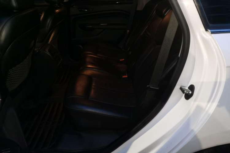 Used Cadillac SRX 2014 3.0L Elite Model Left Rear Seat
